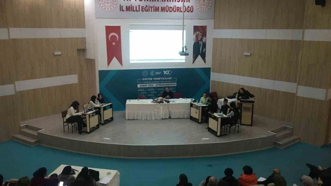 Afyonkarahisar'da münazara müsabakası düzenlendi