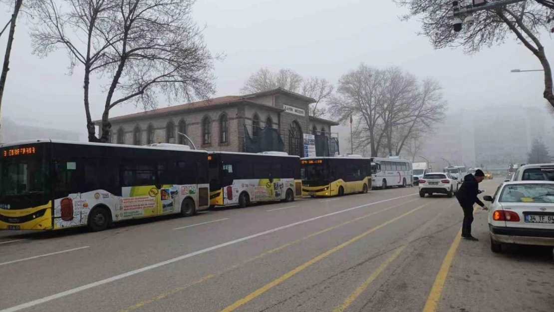 Afyonkarahisar'da sisli hava etkili oldu