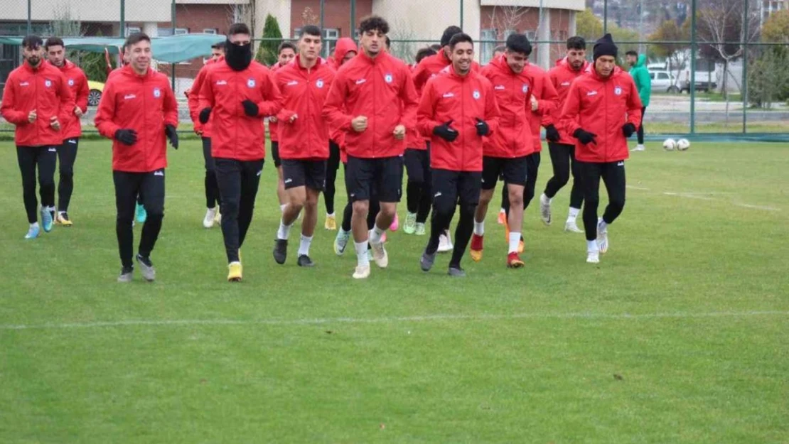 Afyonspor hazırlıklarını sürdürüyor