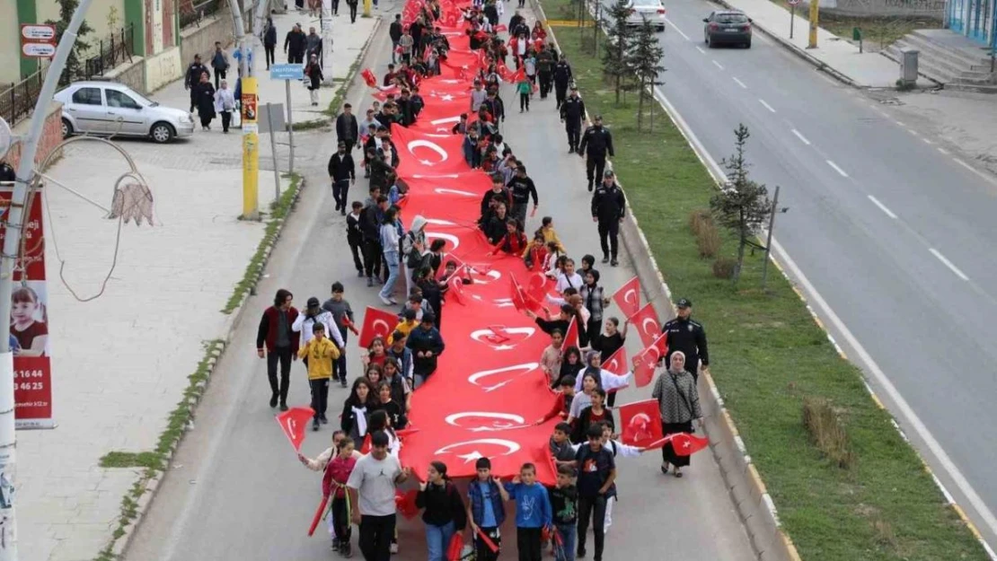 Ağrı'da 'Amatör Spor Haftası' etkinlikleri kortej yürüyüşü ile başladı