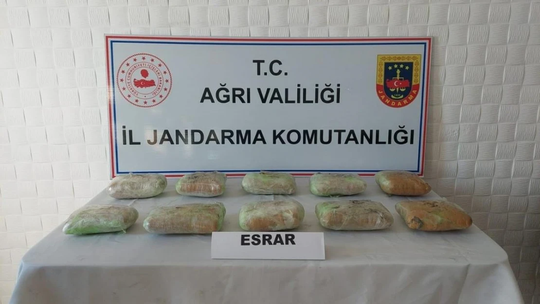 Ağrı'da 10 kilo uyuşturucu ele geçirildi