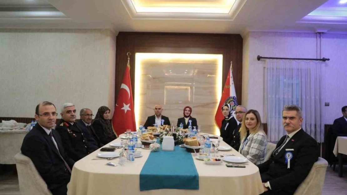 Ağrı'da Polis Haftası etkinlikleri kapsamında iftar programı düzenlendi