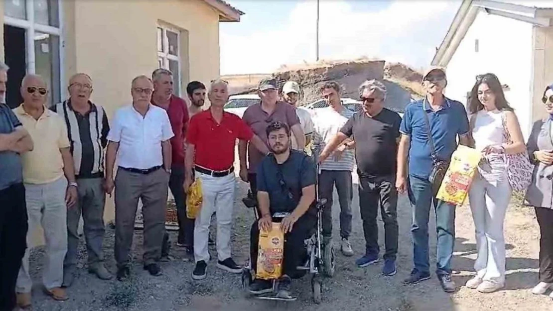 Ahlat'ta köpeklerin öldürüldüğü yönündeki haberlere tepki