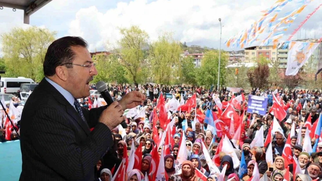 Oltu'da coşkulu AK Parti mitingi