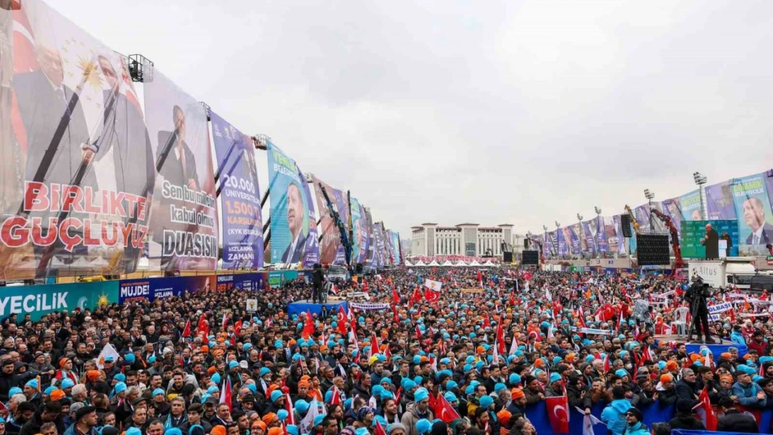 AK Parti'nin Ankara mitingine 200 bin kişi katıldı