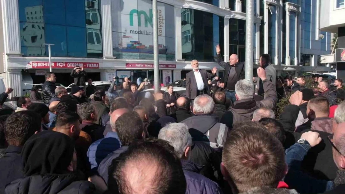 AK Parti Tekkeköy İlçe Teşkilatı ve muhtarlardan 'aday' protestosu