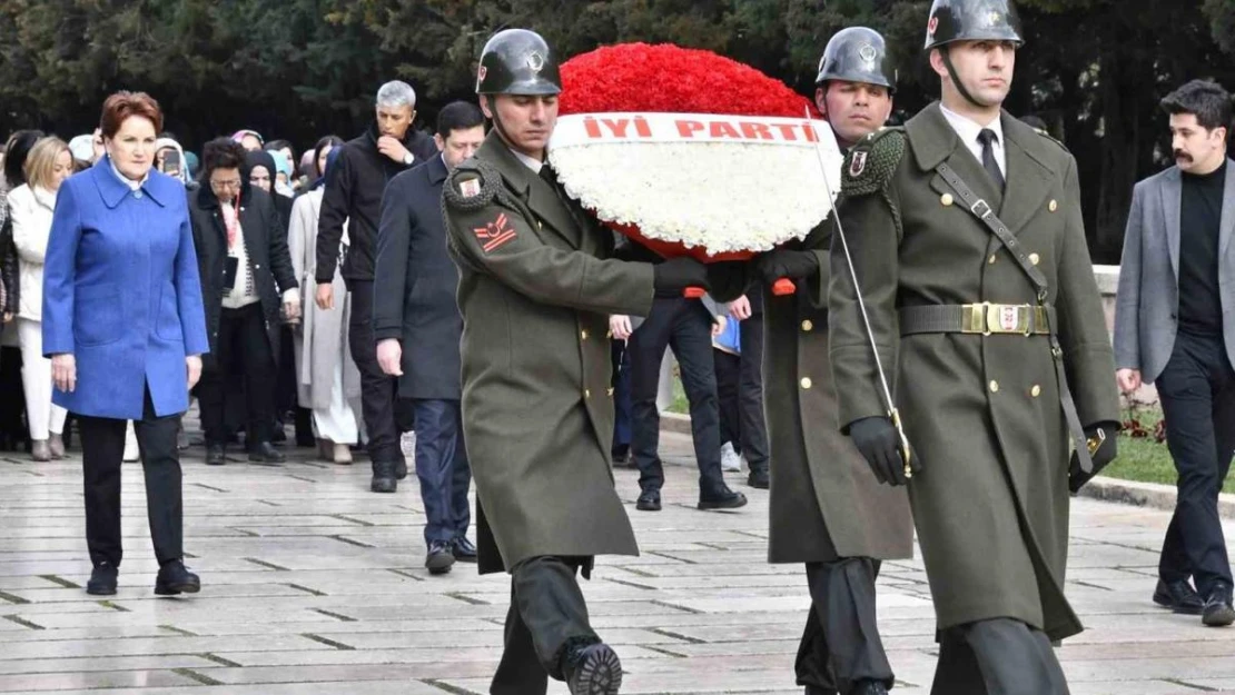 Akşener, 8 Mart Dünya Kadınlar Günü'nde Anıtkabir'i ziyaret etti