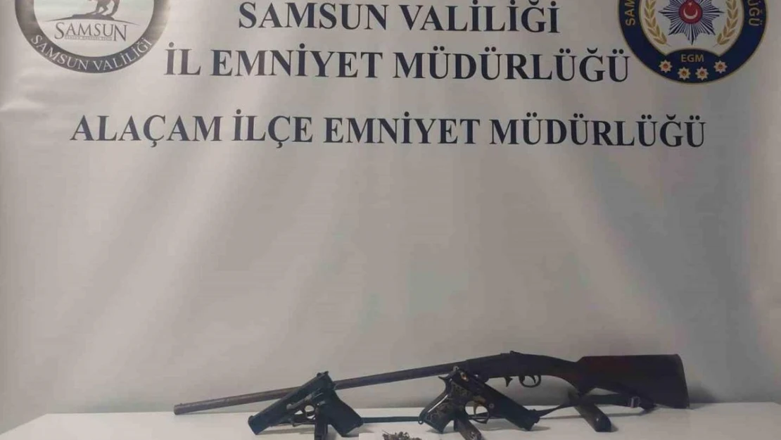 Alaçam'da silah ve uyuşturucu ele geçti