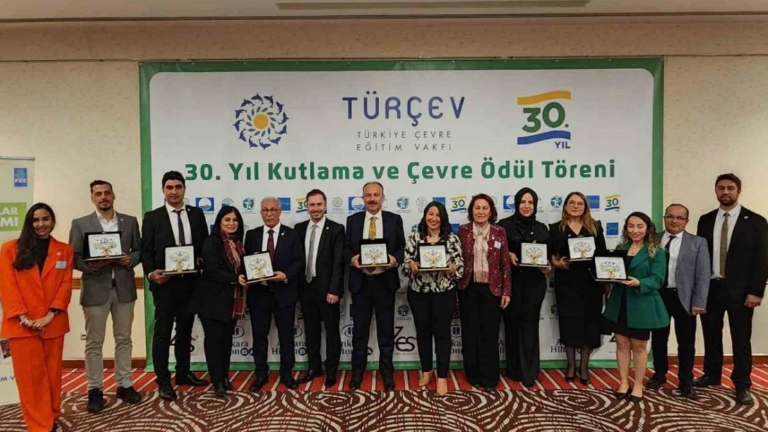 Alanya Belediyesi'ne 'En İyi Çevre Eğitim Ve Bilinçlendirme Etkinlikleri Ödülü'