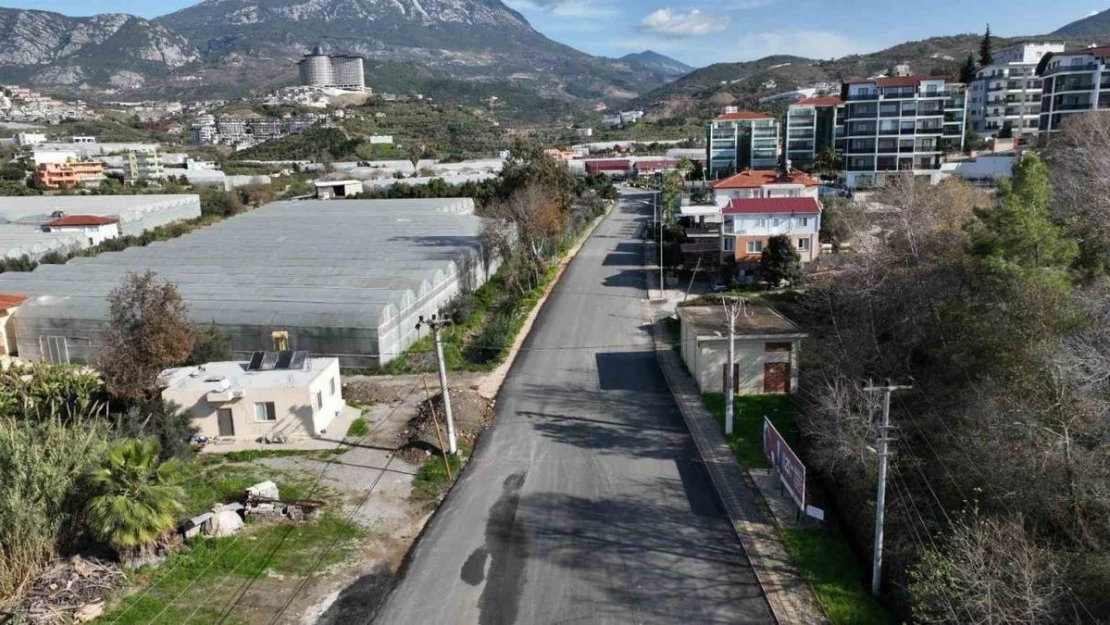 Alanya'nın doğu mahallelerinde asfalt  yapımı devam ediyor