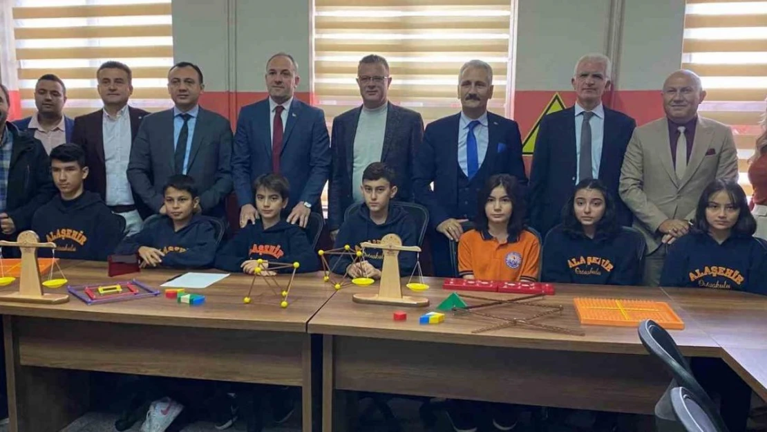 Alaşehir'de Matematik Atölyesi açıldı