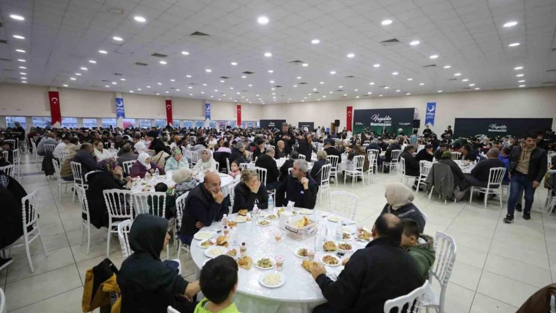 Aliağa Belediyesinden geleneksel iftar yemeği