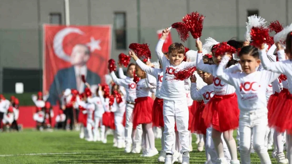 Aliağa, Cumhuriyet 100. yılında Atatürk Stadına koştu