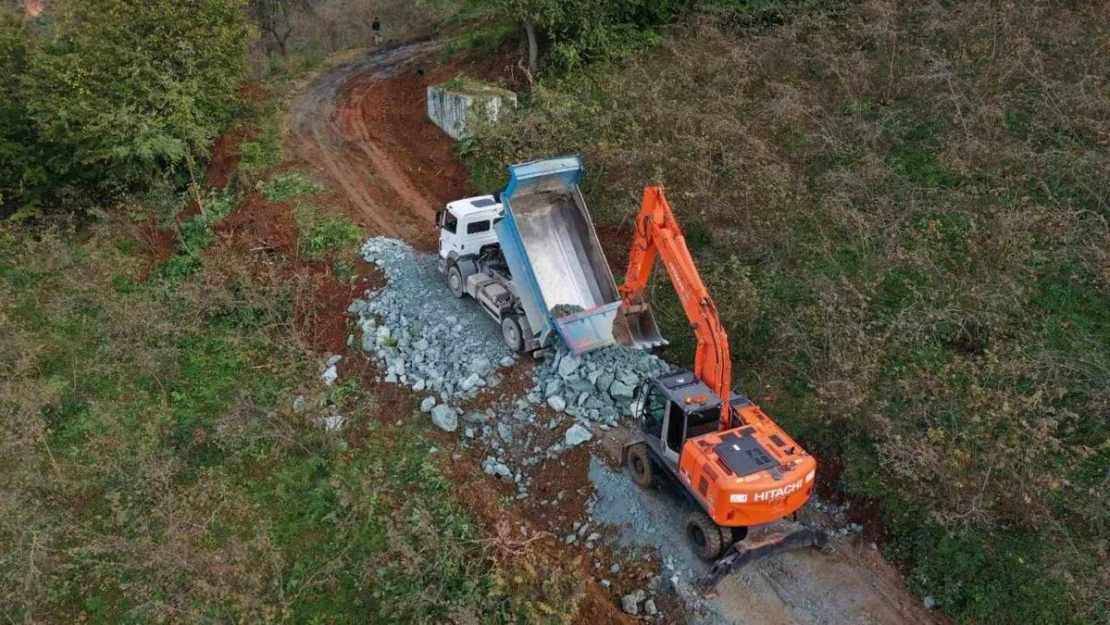 Altınordu'da alt ve üstyapı çalışmaları devam ediyor