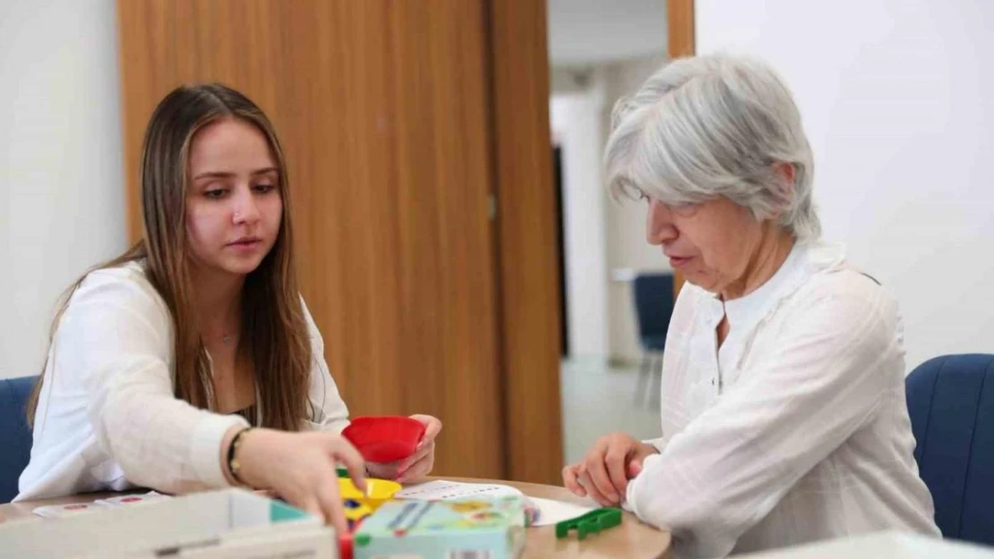 Alzheimer Yaşam Merkezi hem hastalara hem ailelere kolaylık sağlıyor