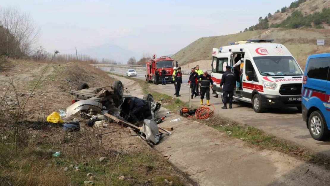 Amasya'da cenaze yolunda feci kaza: 1 ölü, 1 yaralı