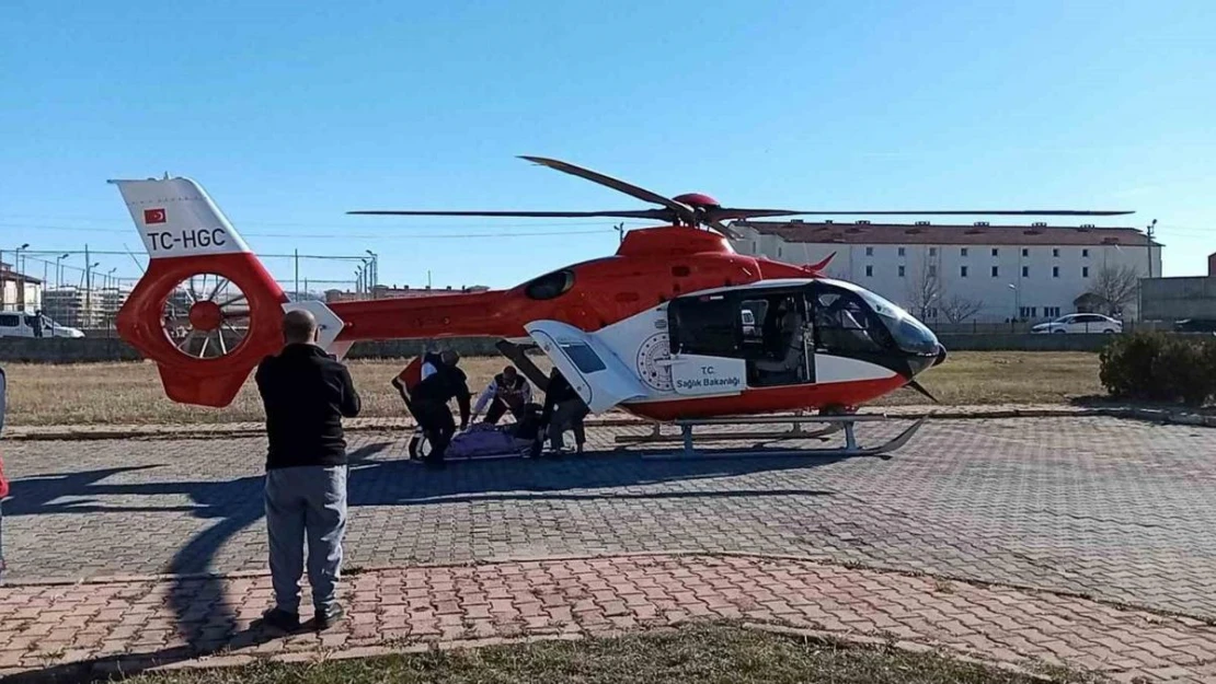 Ambulans helikopter ayağı ampute edilen hasta için havalandı