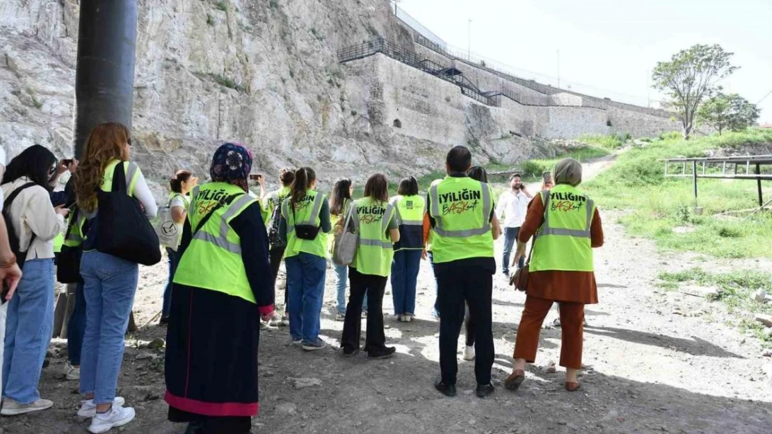 Ankara Büyükşehir Belediyesi'nin 'miras şantiye gezileri' devam ediyor