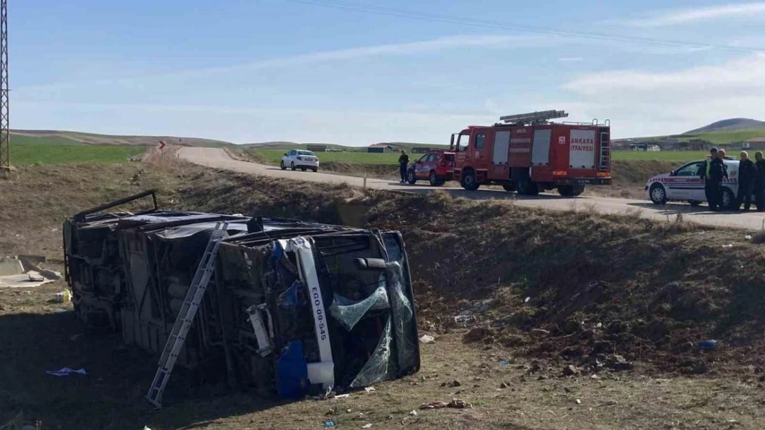 Ankara'da belediye otobüsü şarampole devrildi: 16 yaralı