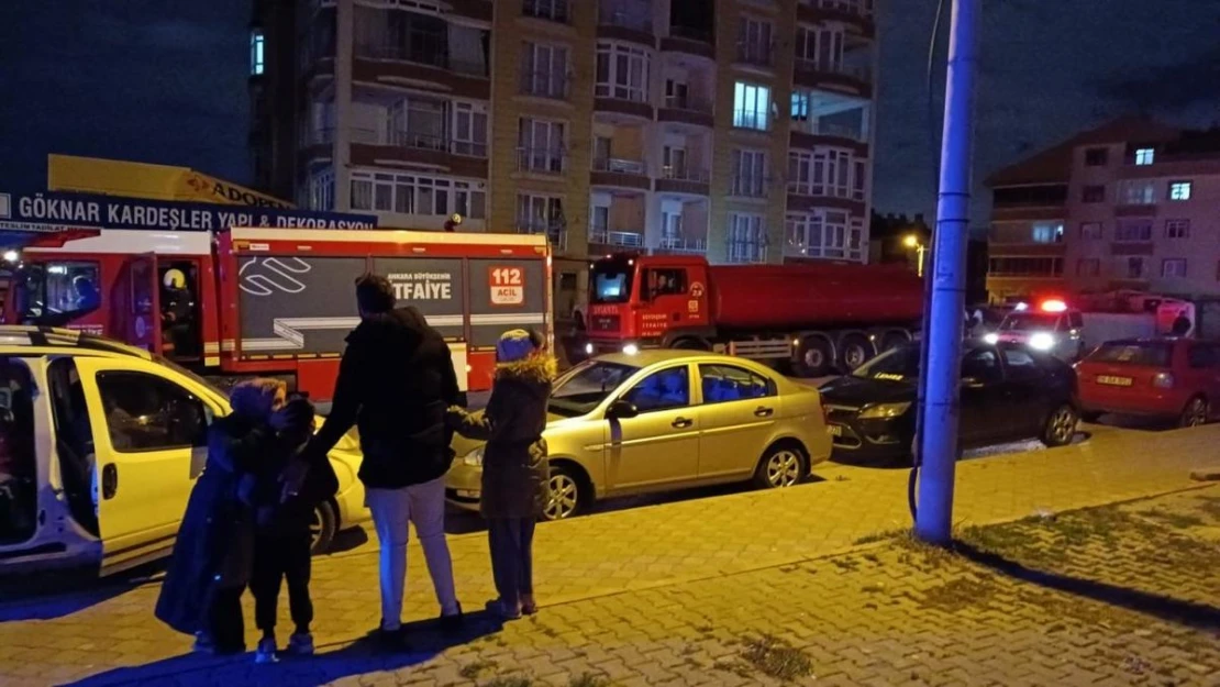 Ankara'da teras katta yangın