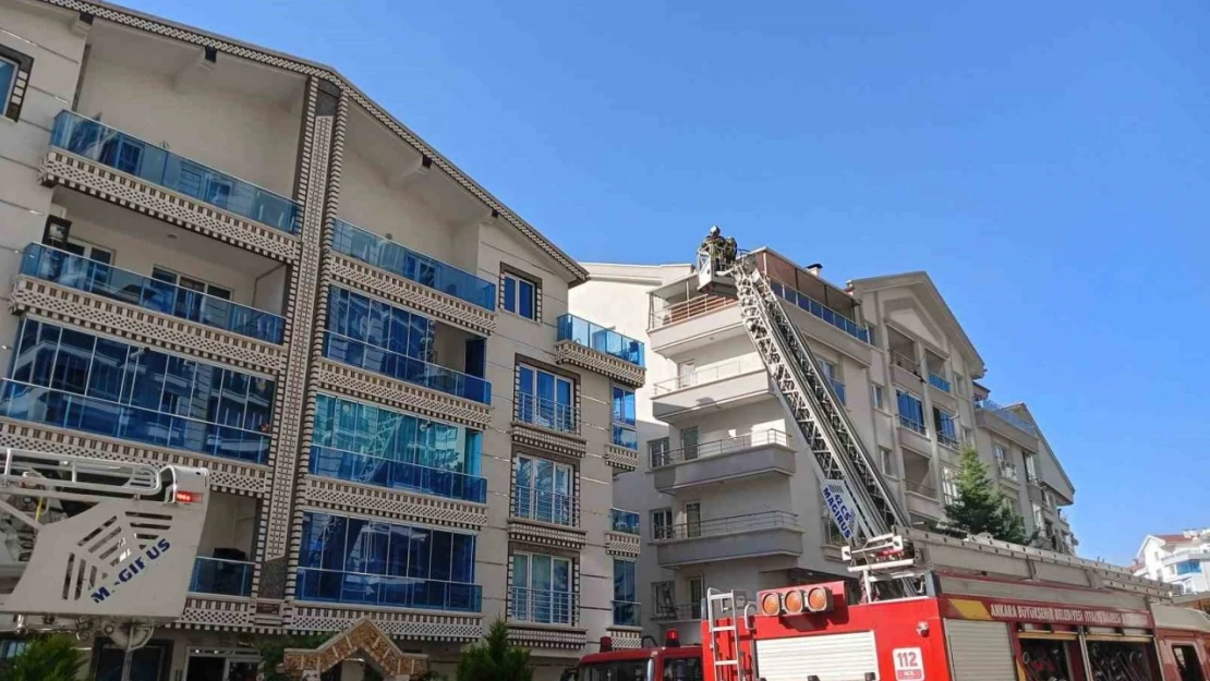 Ankara'daki çatı yangını kontrol altına alındı