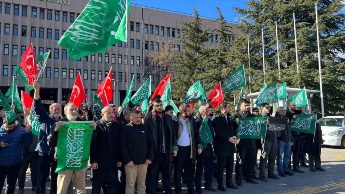 Ankara Filistin Dayanışma Platformu üyeleri, Ankara Barosunun suç duyurusuna ilişkin açıklamada bulundu