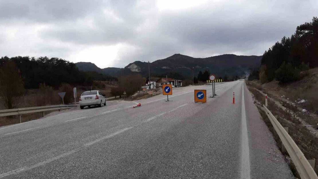 Ankara ile Sakarya'ya köprü olan yol trafiğe kapatıldı: 10 gün sürecek