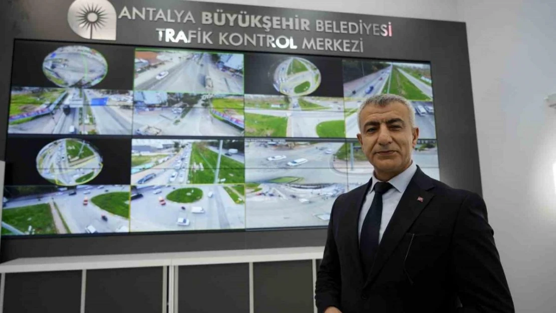 Antalya'da durmadan ya da tek ışıkta geçiş dönemi başlıyor