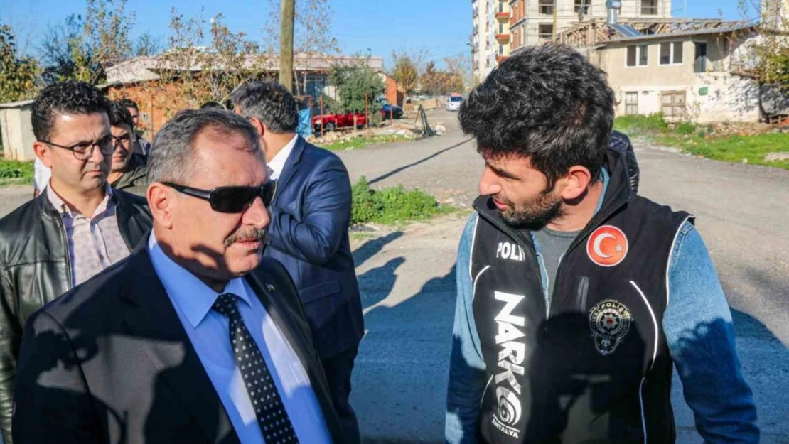 Antalya'da emniyet müdürünün de katılımıyla 500 personelle şok narkotik operasyonu