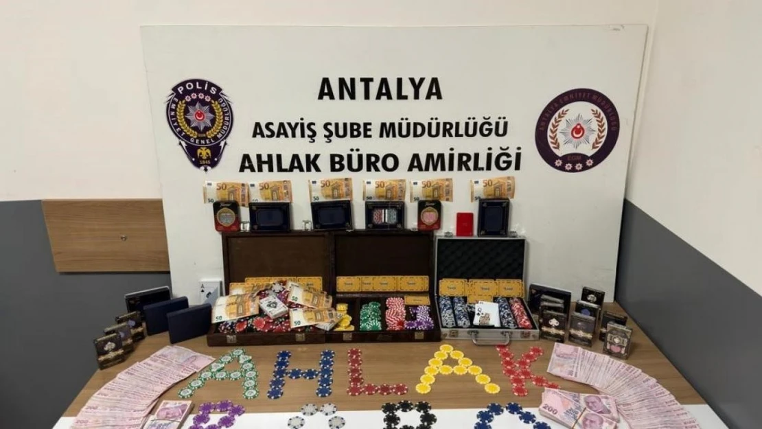 Antalya'da kumar oynatılan 5 iş yerine adli işlem yapıldı