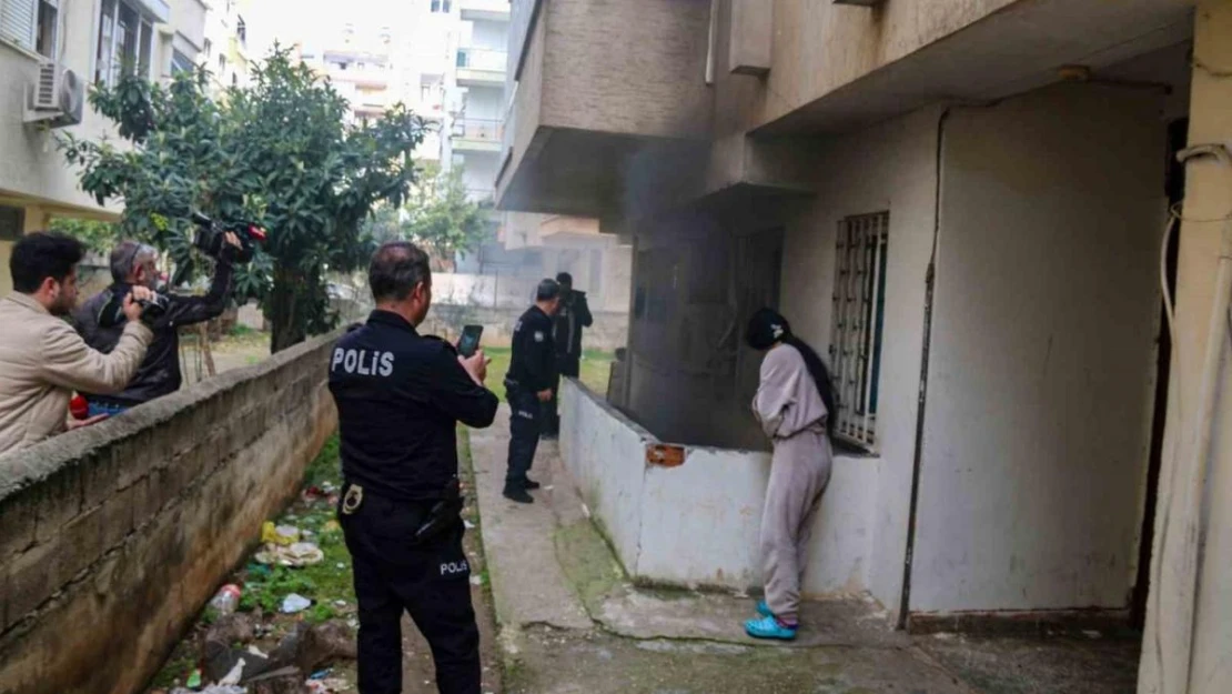 Antalya'da oto tamirhanesinin deposunda korkutan yangın