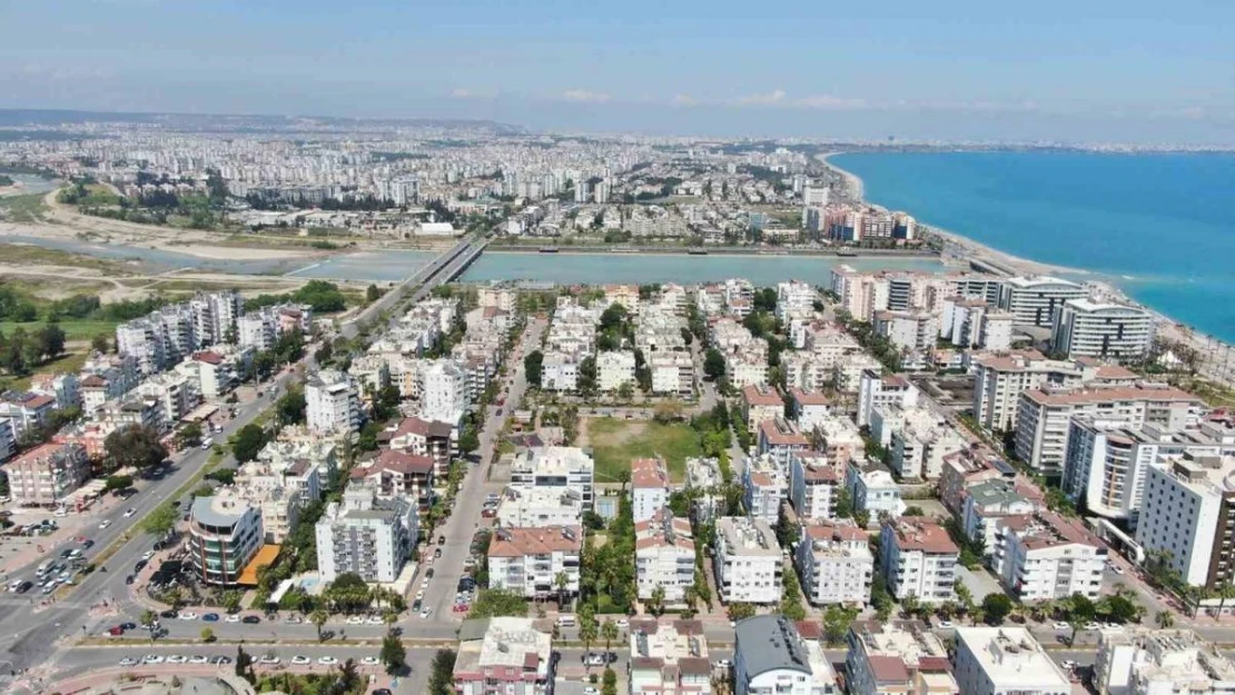 Antalya'nın nüfusu 2 milyon 696 bin 249 oldu