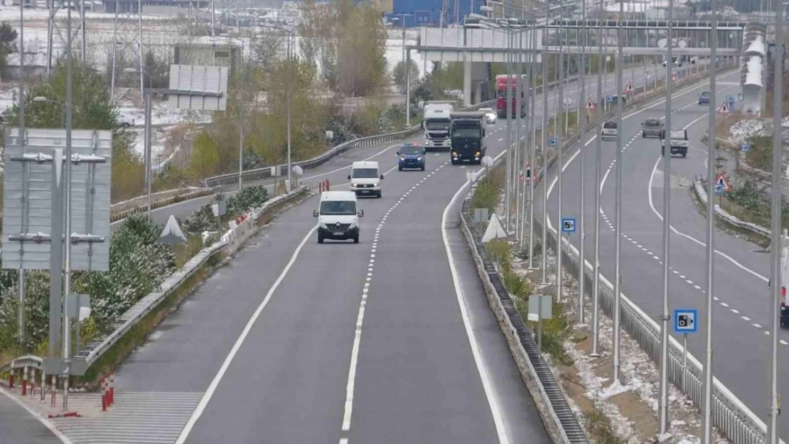 Araçların saatlerce mahsur kaldığı D100'de trafik normale döndü