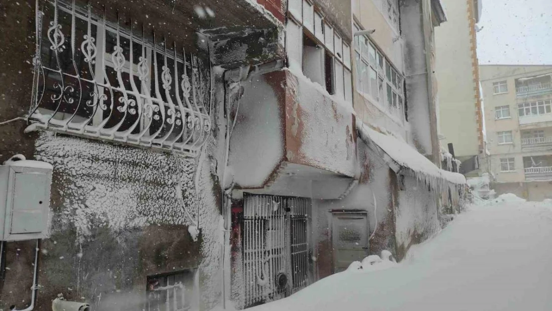 Ardahan'da son 55 yılın en yoğun kar yağışı