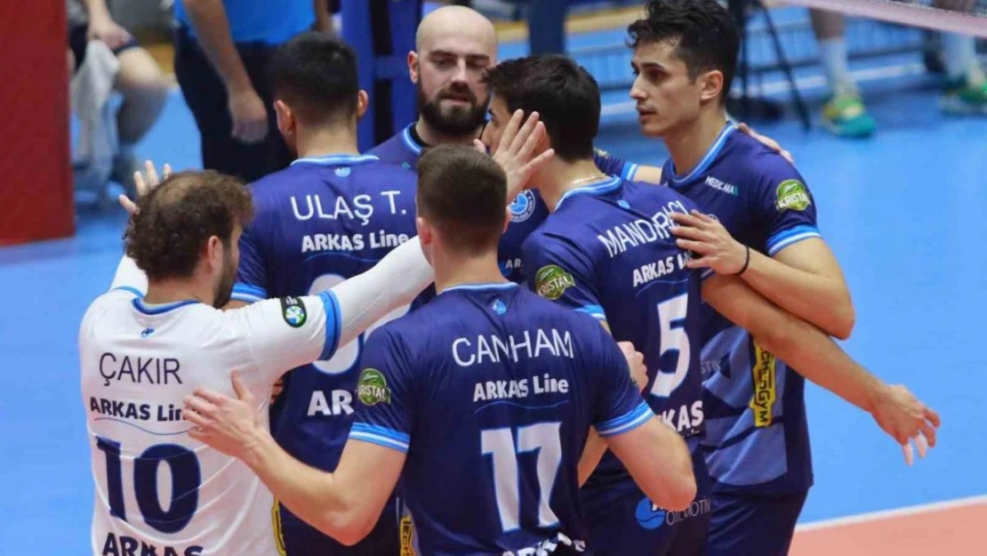 Arkas Spor'un konuğu lider Halkbank