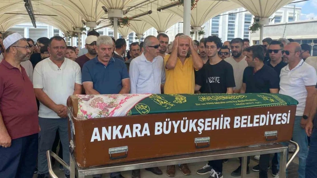 Asansör kazasında ölen kızın ailesinden ihmal iddiası: 'Herhangi bir önlem alınmadan kurtarmaya çalışmışlar'