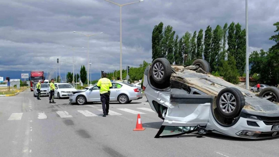 Aşırı hız trafik kazalarına yol açan nedenler arasında ilk sırada yer alıyor