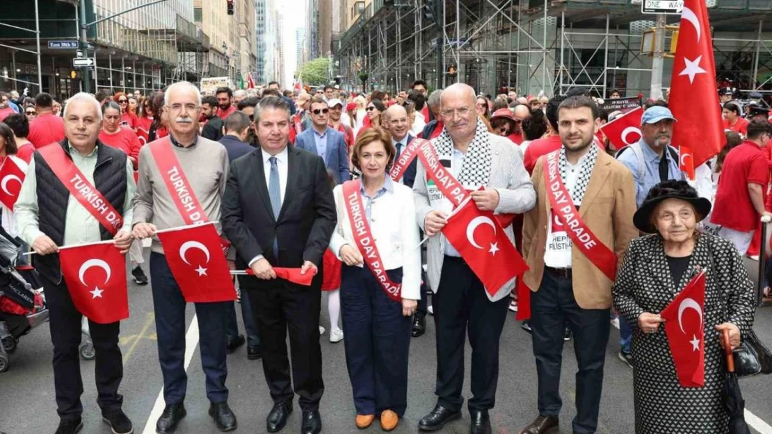 Ato Başkanı Baran, 41. Geleneksel New York Türk Günü Yürüyüşü'ne katıldı