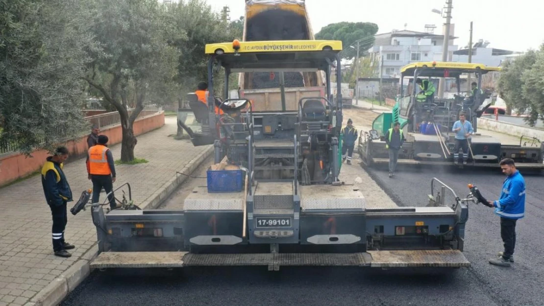 Aydın Büyükşehir Belediyesi'nden 21 noktada yol çalışması