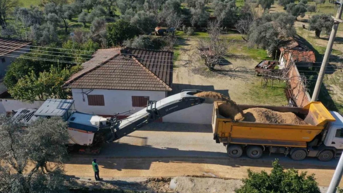 Aydın Büyükşehir Belediyesi'nin Germencik'teki çalışmaları sürüyor