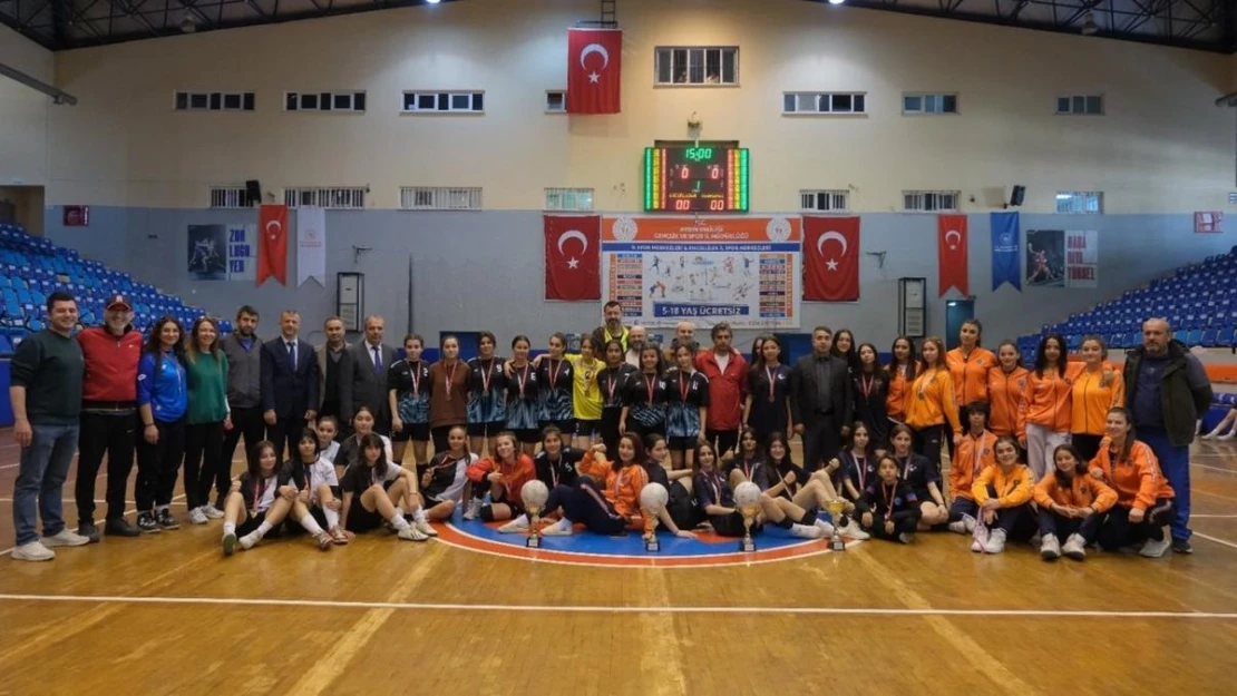 Aydın'da Okul Sporları Futsal Turnuvası sona erdi