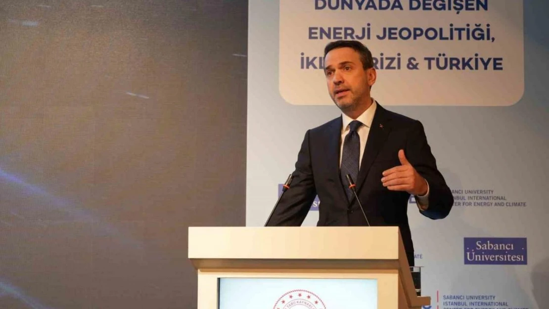 Bakan Bayraktar: '2022 yılında, Türkiye'nin enerjide dışa bağımlılığı yüzde 67,8'e düştü'