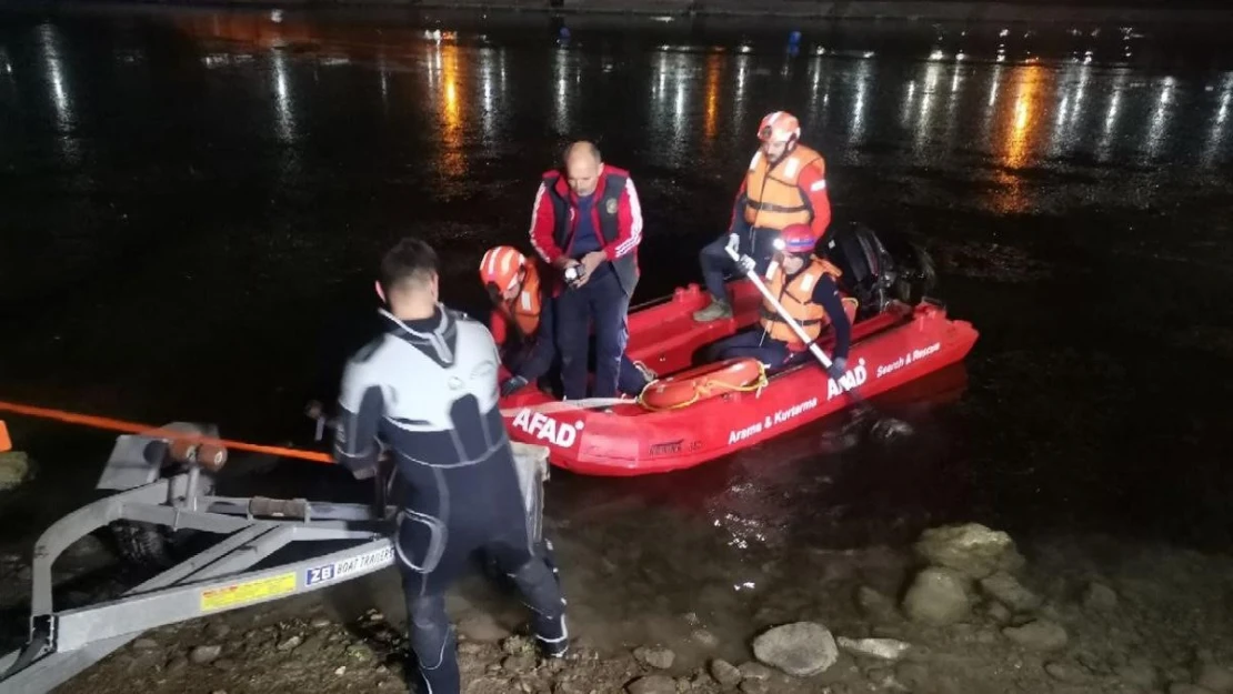 Balık tutma sevdası kötü bitti: Baraja düşen çocuğu arama çalışmaları sürüyor