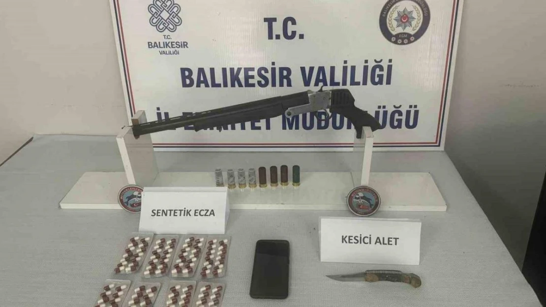 Balıkesir'de polis uyuşturucuya geçit vermiyor