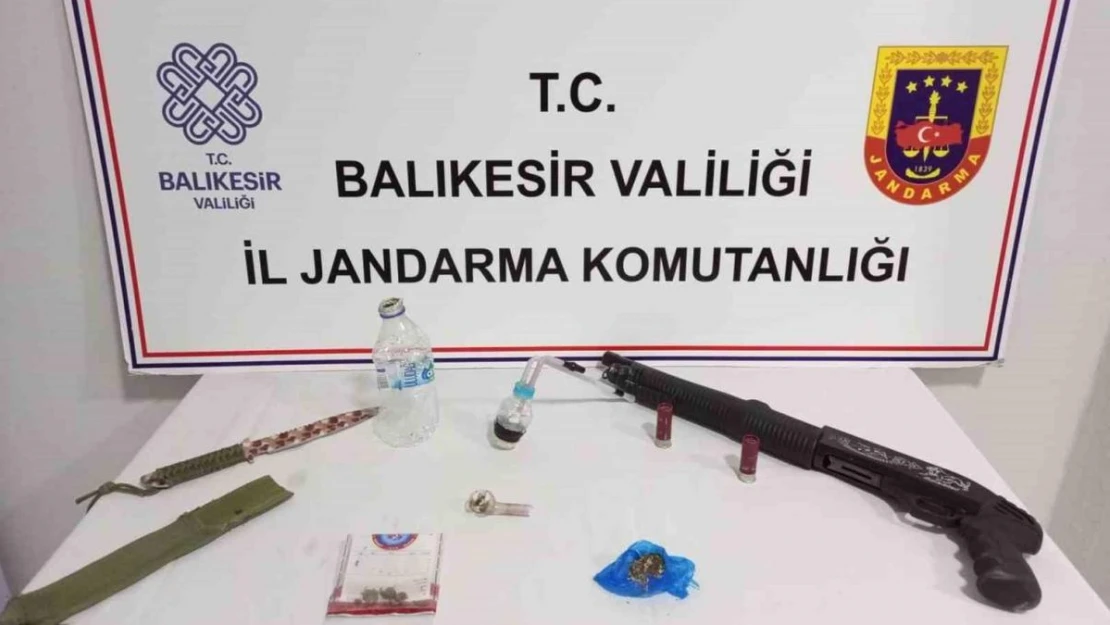 Balıkesir'de uyuşturucu taciri 6 kişi yakalandı