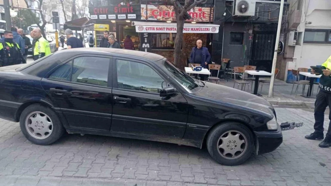 Bandırma'daki trafik kazasında motosikletteki 2 kişi yaralandı