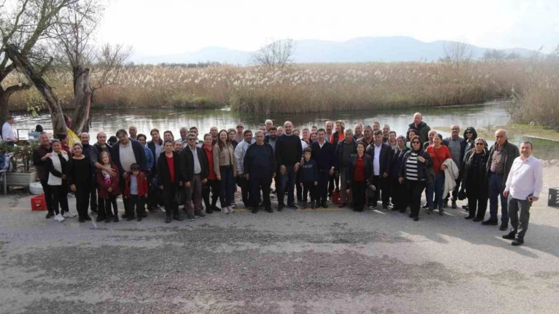 Başkan Aras, muhtarlarla buluştu