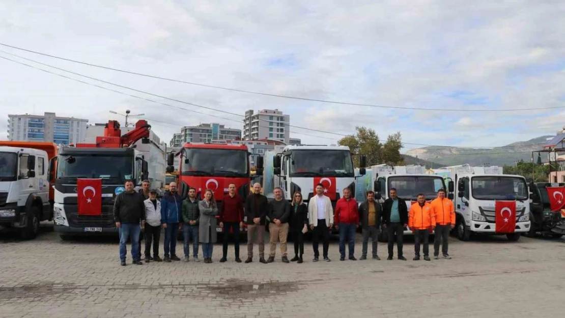 Başkan Arıkan Söke Belediyesi'ne 8 yeni hizmet aracı daha kazandırdı