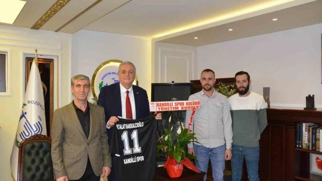 Başkan Bakkalcıoğlu'na Kandilli Spor'dan ziyaret