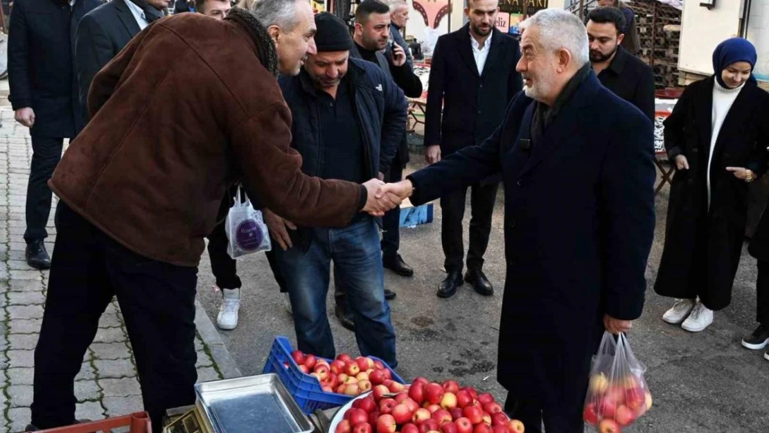 Başkan Başdeğirmen'e esnaftan destek